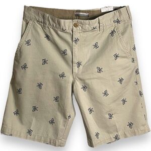 Izod Flat Front Saltwater Beachtown Shorts, Tan (Stone), Men’s Size 32, 10” IS